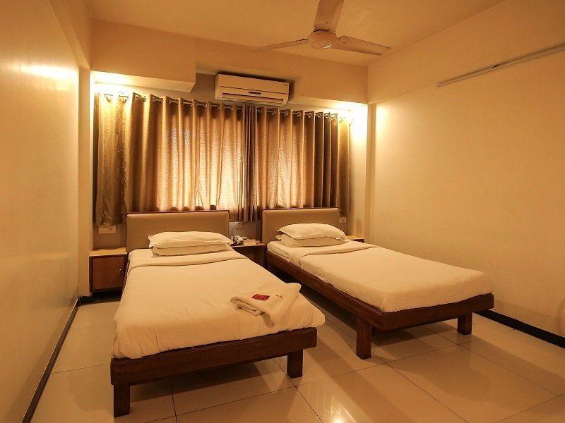 Hotel Sangam Karād Kültér fotó