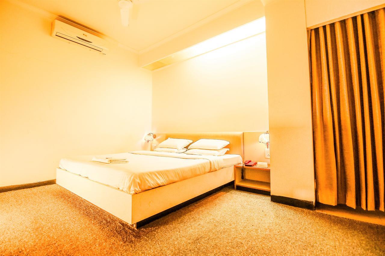 Hotel Sangam Karād Kültér fotó